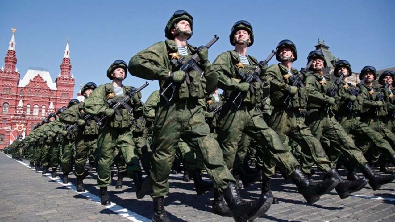Rus ordusundan işgal kampanyası: ‘Gerçek erkek’ arıyoruz