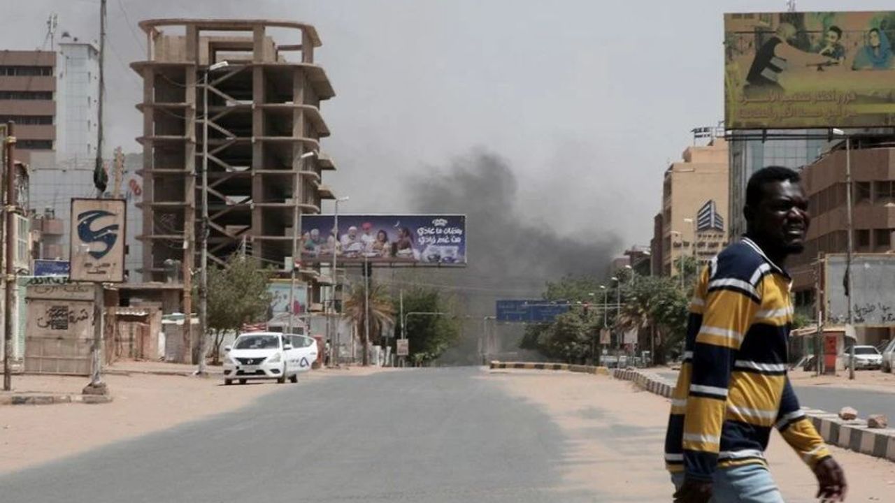 Sudan’daki çatışmalar altıncı gününde: Bayram öncesinde ateş düşmüyor