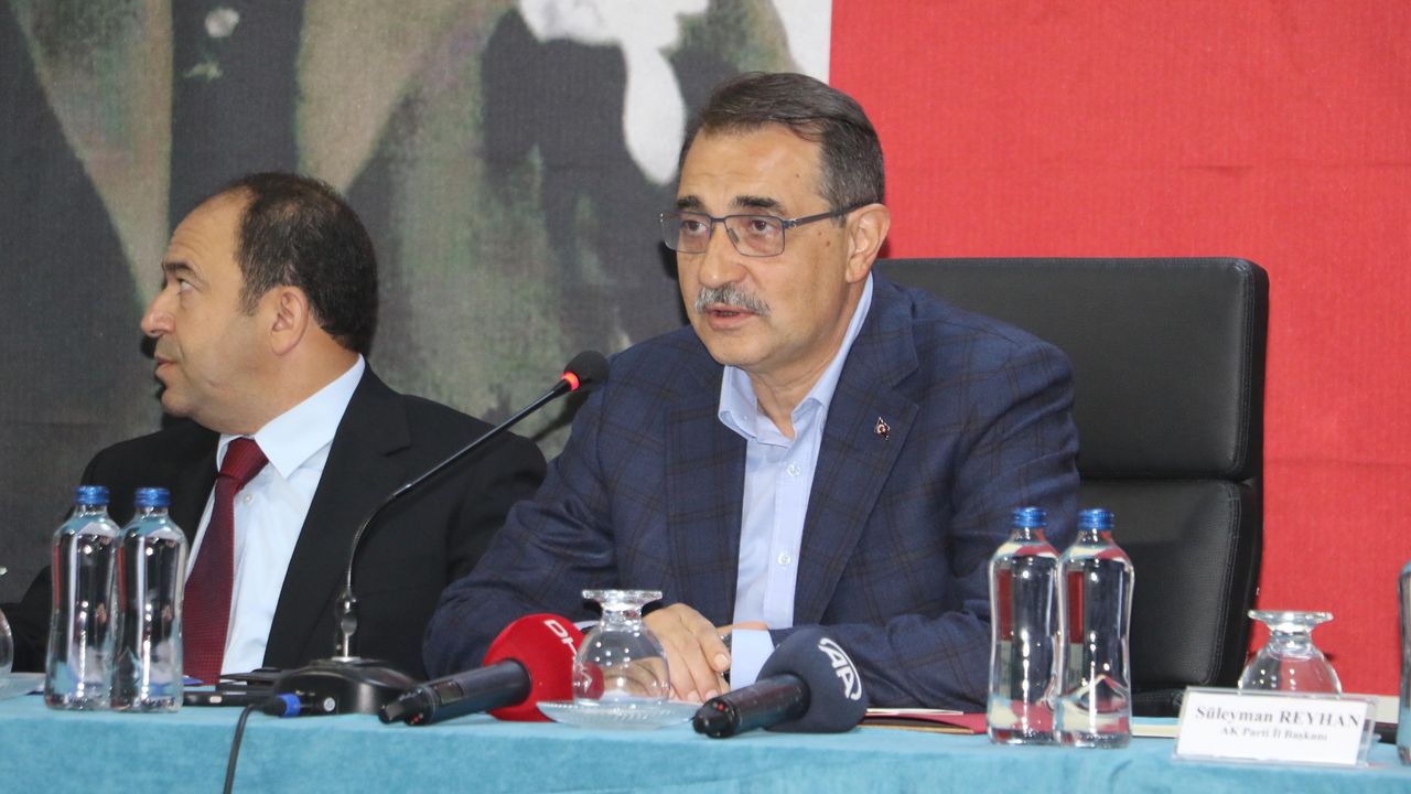 Bakan Dönmez'den Kılıçdaroğlu'na: Ancak Cumhurbaşkanımız çekilirse seçimi kazanabilir