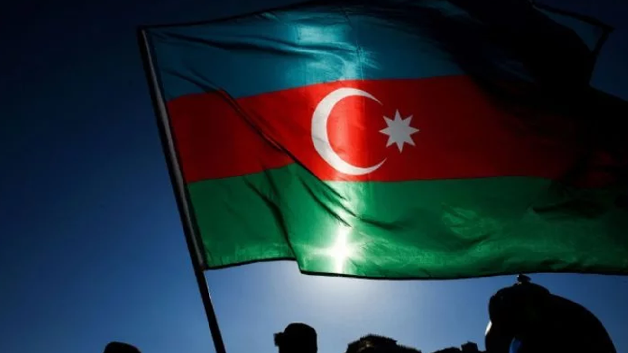 Azerbaycan, Fransaya 'nota' verip 48 saat süre tanıdı