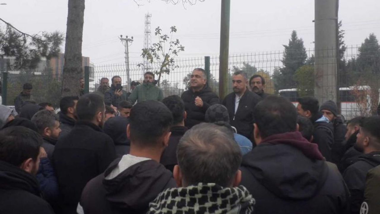 Özak işçilerinin direnişinin 11'inci günü: İşçiler fabrika yönetimine öğlene kadar süre verdi