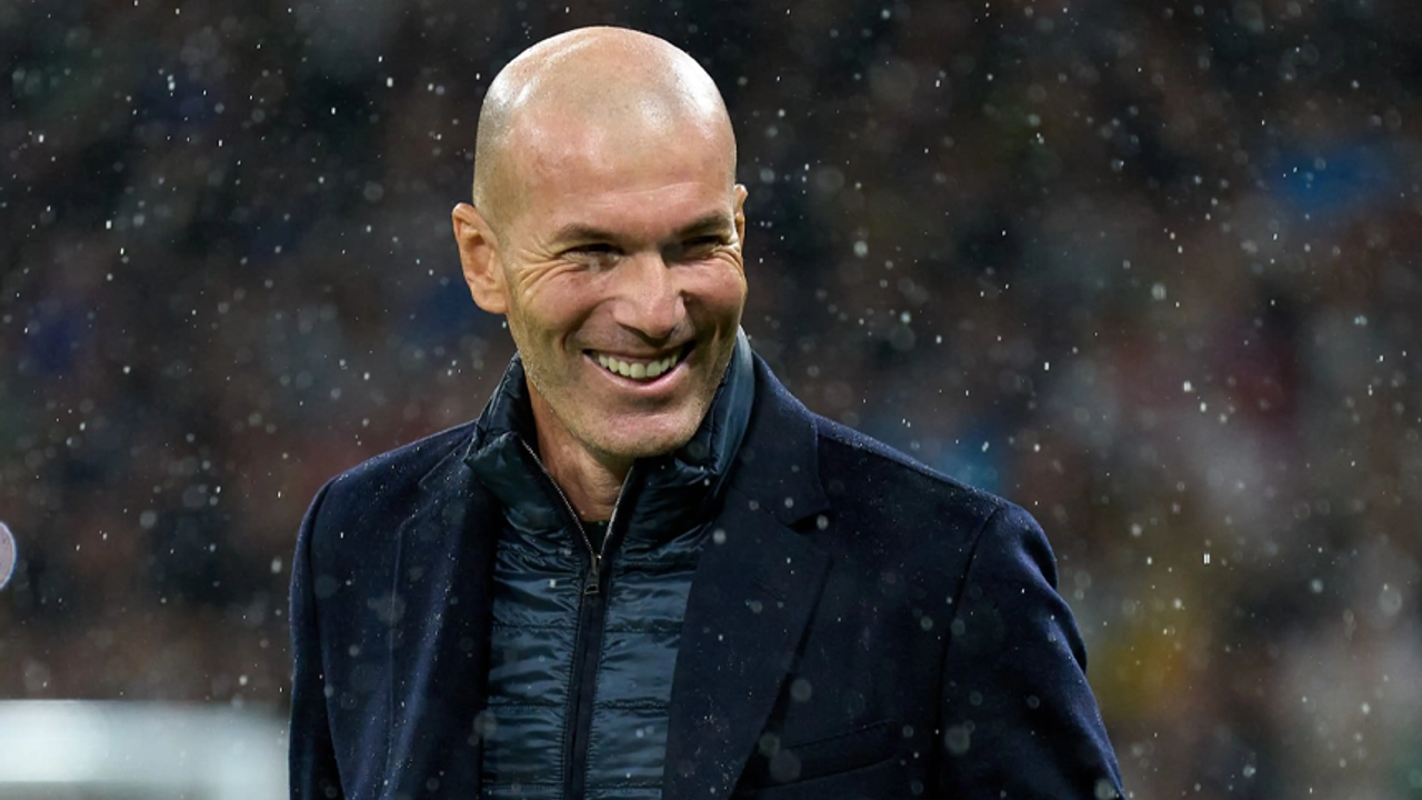 Futbol efsanesi Zidane, Cezayir'in teklifini reddetti
