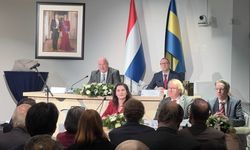 Hollanda'da Adanalı belediye başkanı yemin ederek göreve başladı