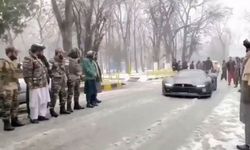 Afganistan'ın yerli otomobili Mada sosyal medyada gündem oldu 