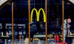 McDonald's bir ülkeden daha çekiliyor