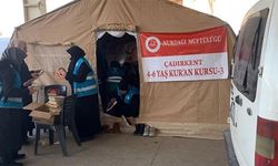 Diyanet'ten deprem 'seferberliği': Çadırkentte Kur'an kursu açıldı