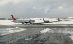 İstanbul'da 'kar yağışı' hava trafiğini etkiledi