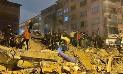 Kahramanmaraş'taki depremin ardından... Malatya'da 140 bina yıkıldı! Çok sayıda can kaybı var