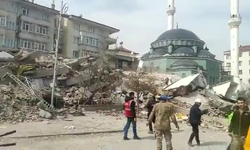 CHP'li Veli Ağbaba: Maalesef Malatya'da yeni binalar çöktü