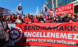 İşçilerden Cengiz Holding önünde eylem