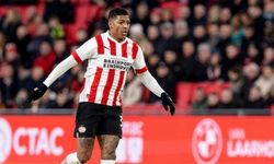 Patrick Van Aanholt gelecek sezon da PSV'de