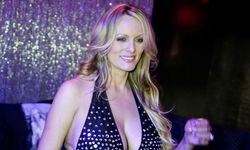 Trump’ın ‘başını yakan’ porno yıldızları konuştu: Kral tahttan indirildi