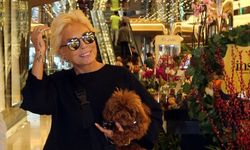 Ajda Pekkan lüks bir restoranttan köpeğine mama alması sevenlerini şaşırttı!