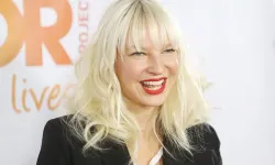 Dünyaca ünlü şarkıcı Sia  'Otizimli' olduğunu açıkladı!