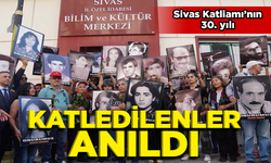 Sivas Katliamı'nda hayatını kaybedenler, Madımak Oteli önünde anıldı