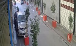 Camını kırdığı otomobilden para ve altın çaldı!