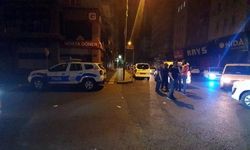 Depremzede ailenin 2 yaşındaki kız çocukları 3'üncü kattan düşerek ağır yaralandı