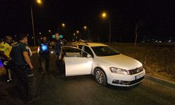 Ehliyetsiz sürücü ve arkadaşları 70 kilometre takip sonrası yakalandı
