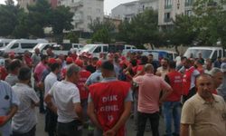Kartal Belediyesi işçileri ek zam talebiyle iş bıraktı