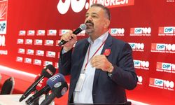 CHP'de İzmir İl Başkanı Şenol Aslanoğlu oldu