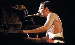 Freddie Mercury'nin piyanosu açık artırmada 2 milyon doların üzerinde alıcı buldu