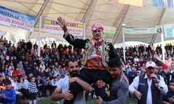 100'üncü Cumhuriyet Karakucak Güreşleri'nin başpehlivanı Fatih Yaşarlı oldu