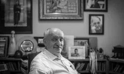 Ekonomim gazetesi başyazarı Osman Arolat vefat etti
