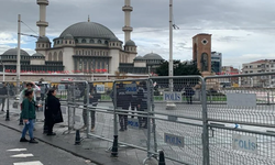 İzinsiz eylemlere karşı Taksim Meydanı bariyerlerle kapatıldı