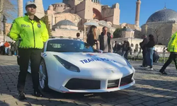 Polis otosuna dönüştürülen Ferrari, İstanbul sokaklarına çıktı