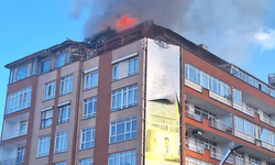 Ankara'da 7 katlı binada yangın! 4 kişi dumandan etkilendi