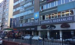 Samsun'da İYİ Parti'den istifa eden 11 kişi AK Parti'ye geçti