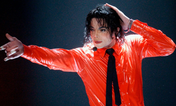 Müzik efsanesi Michael Jackson'ın hayatı film oluyor! İşte vizyona gireceği tarih...