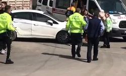 Bursa'da özel halk minibüsü ile otomobil çarpıştı: 1'i bebek 4 yaralı