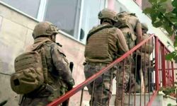 İzmir'de terör örgütlerine operasyon: 9 gözaltı