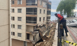Bursa'da istinat duvarı çöktü: Yaralılar var
