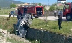 Gaziantep’te otomobil dereye uçtu: 4 yaralı