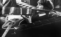 John Lennon'un 50 yıldır kayıp olan gitarı, açık artırmayla satılacak