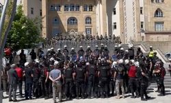 Hakkari'de Belediye Başkanı'na verilen ceza sonrası eylem sürüyor