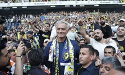 Fenerbahçe, Mourinho'yu KAP'a bildirdi: Alacağı ücret belli oldu