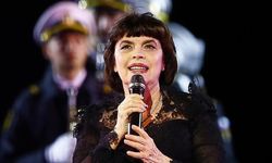 Mireille Mathieu, 20 yıl sonra Türk dinleyicileriyle buluşuyor