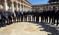 Bilal Erdoğan Emevi Camii'nde namaz kıldı