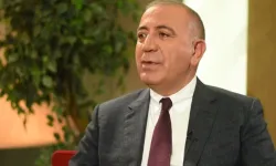 Gürsel Tekin:“Bir ülkenin en büyük krizi, halkının umutlarını kaybetmesidir!”