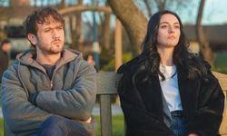 Melis Sezen ve Aras Bulut İynemli'den set pozu!