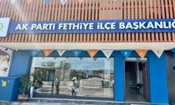AKP ilçe binasına saldırı!