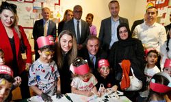 81 ilden 515 çocuğun İmamoğlu'na yazdığı mektup ve resimlerden oluşan sergi açıldı!