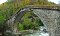 Vadiler ve tarihi Çifteköprü tehlikede: Arhavi’de HES projesine karşı keşif günü!
