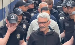 Üzüntüden üç günde saçları ağardı