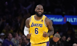Yaşayan efsane LeBron James, bir kez daha NBA tarihine geçmeye hazırlanıyor