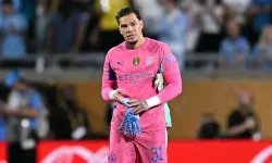 Napoli adı Galatasaray ile anılan kaleciye talip oldu!