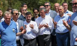 Aygun ailesinin acı günü: Özgür Özel cenazeye katıldı